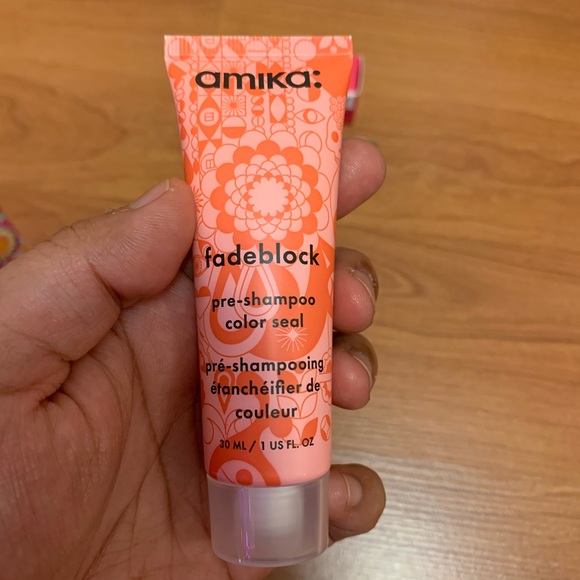 amika, kosas and IT make up hair care bundle travel size - Picture 5 of 7